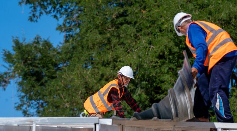 Professional New roof installation in King, WI